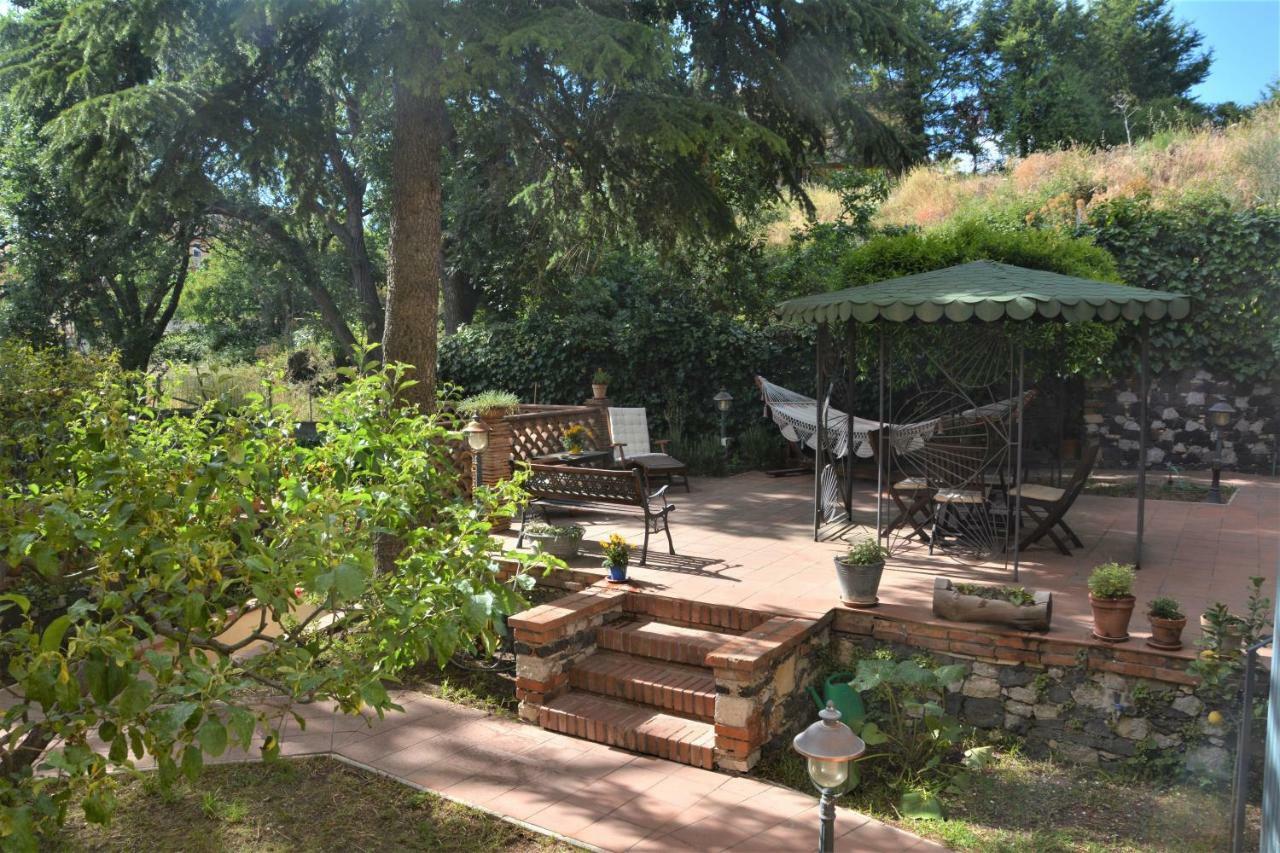 B&B Betulla Dell'Etna ニコロージ エクステリア 写真